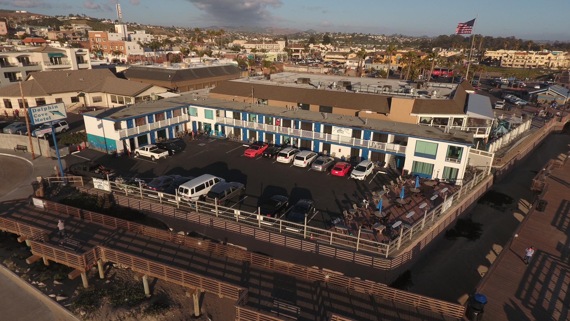 Dolphin Cove Motel Писмо Бич Экстерьер фото
