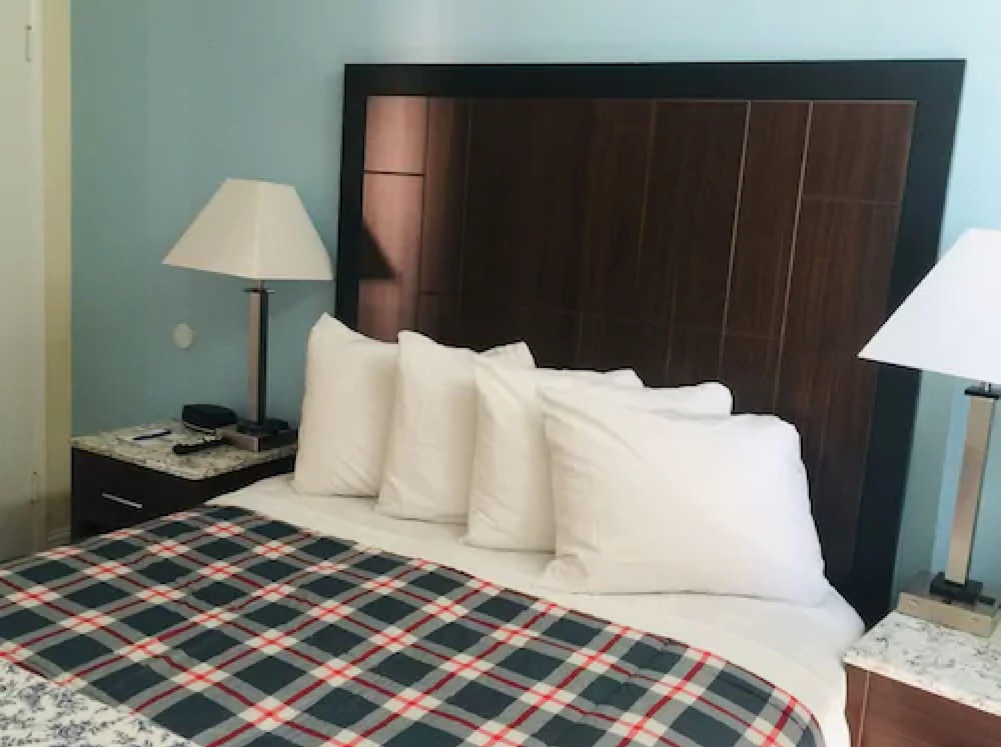 Dolphin Cove Motel Писмо Бич Экстерьер фото